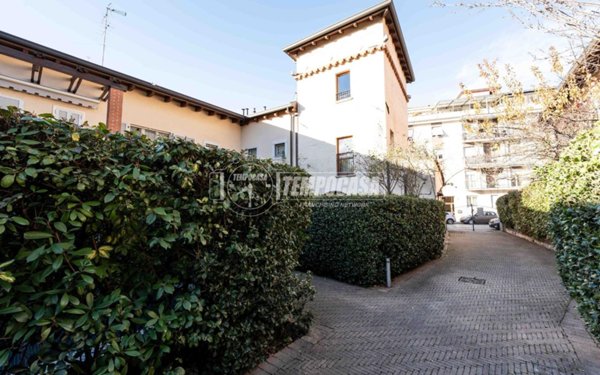 casa indipendente in vendita a Milano in zona Lambrate