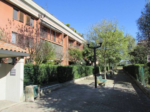 appartamento in vendita a Milano in zona Quintosole