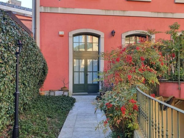 appartamento in vendita a Milano in zona Chiesa Rossa