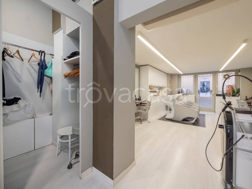 trivano in vendita a Milano in zona Cadorna