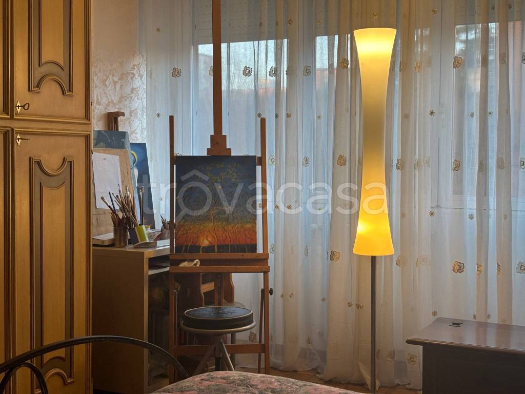 appartamento in vendita a Milano in zona Famagosta