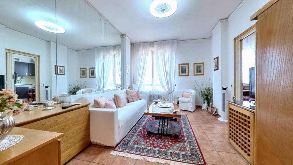 appartamento in vendita a Milano in zona Porta Vittoria