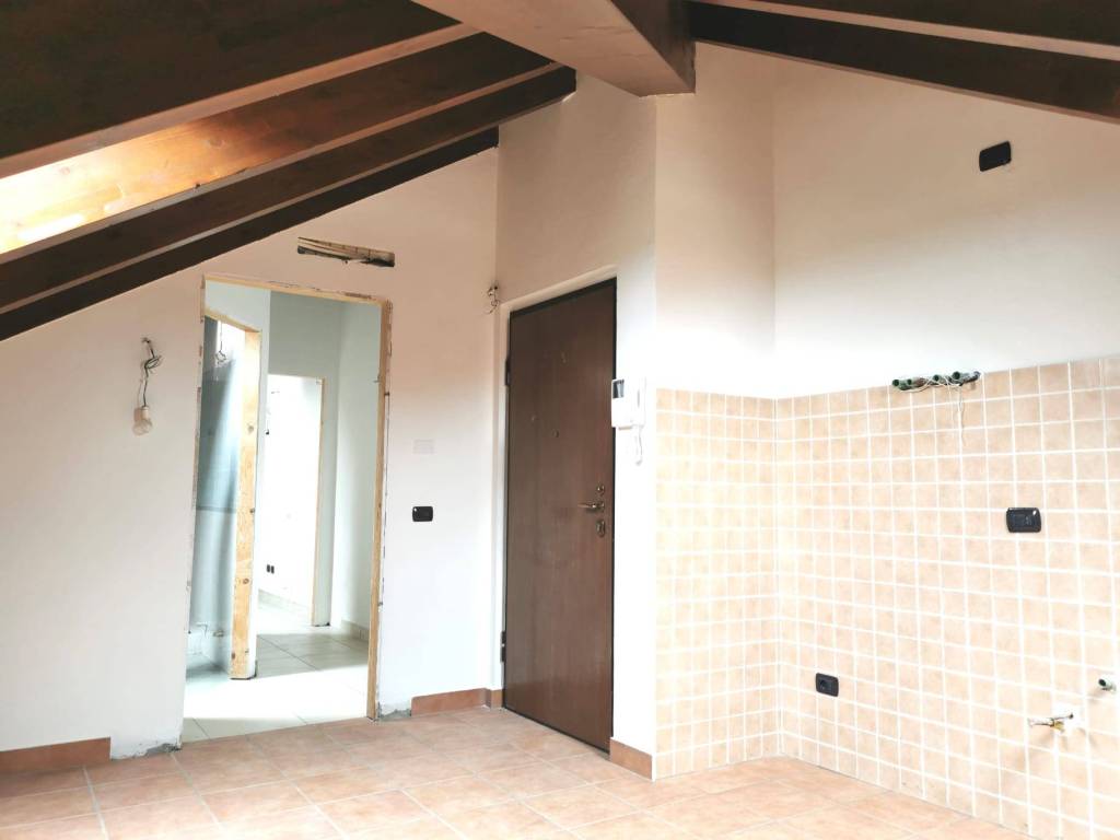 appartamento in vendita a Milano in zona Muggiano