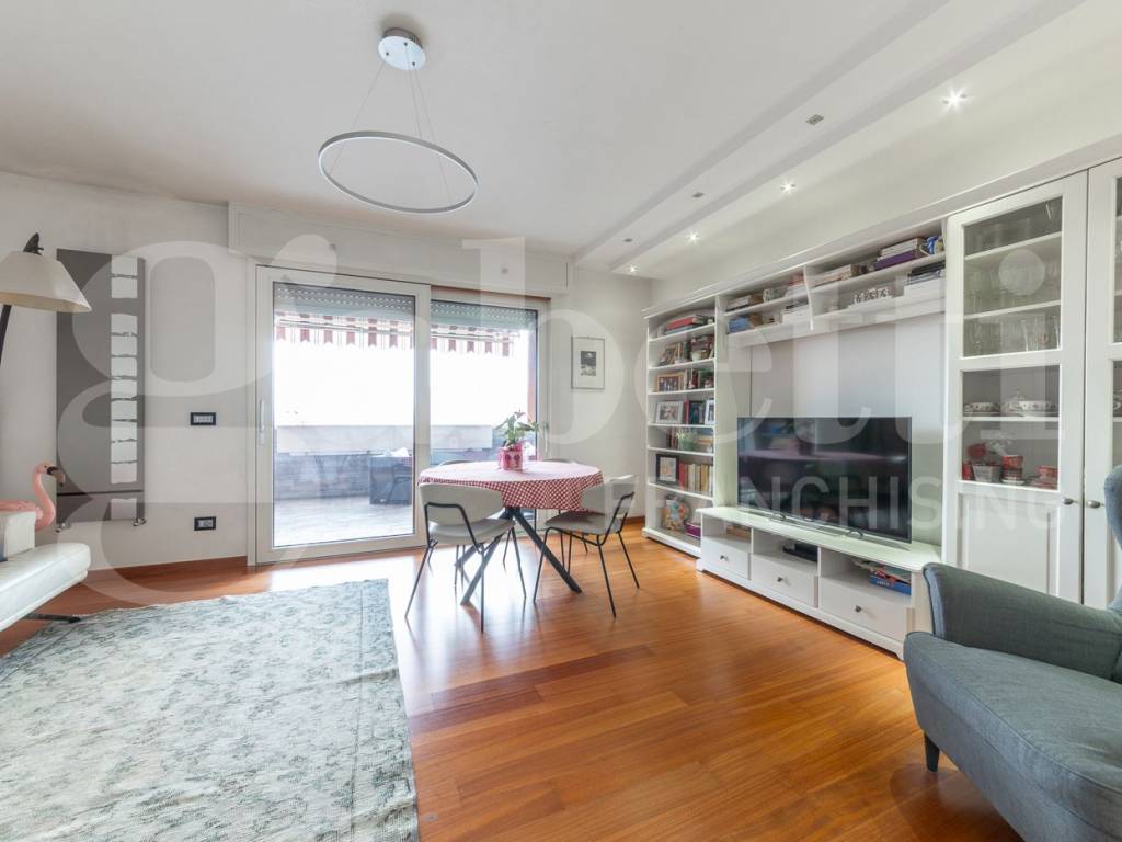 appartamento in vendita a Milano in zona Chiesa Rossa