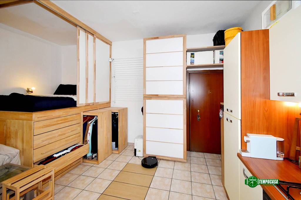 appartamento in vendita a Milano in zona Barona