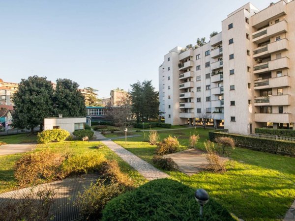 appartamento in vendita a Milano in zona Porta Vittoria