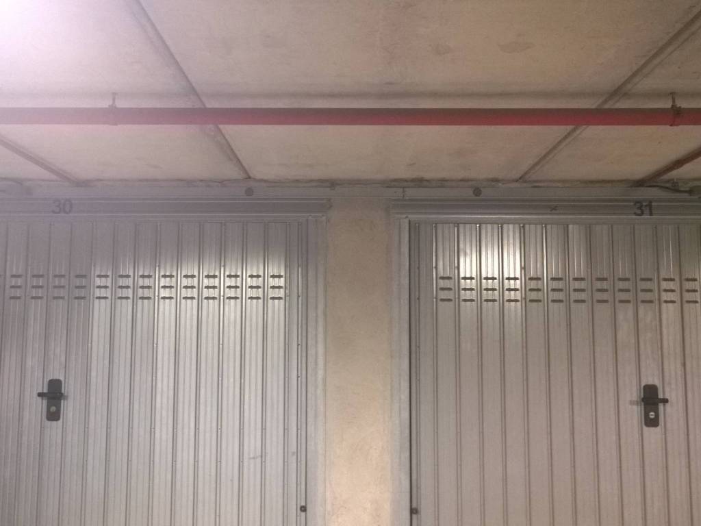 negozio in vendita a Milano in zona Affori