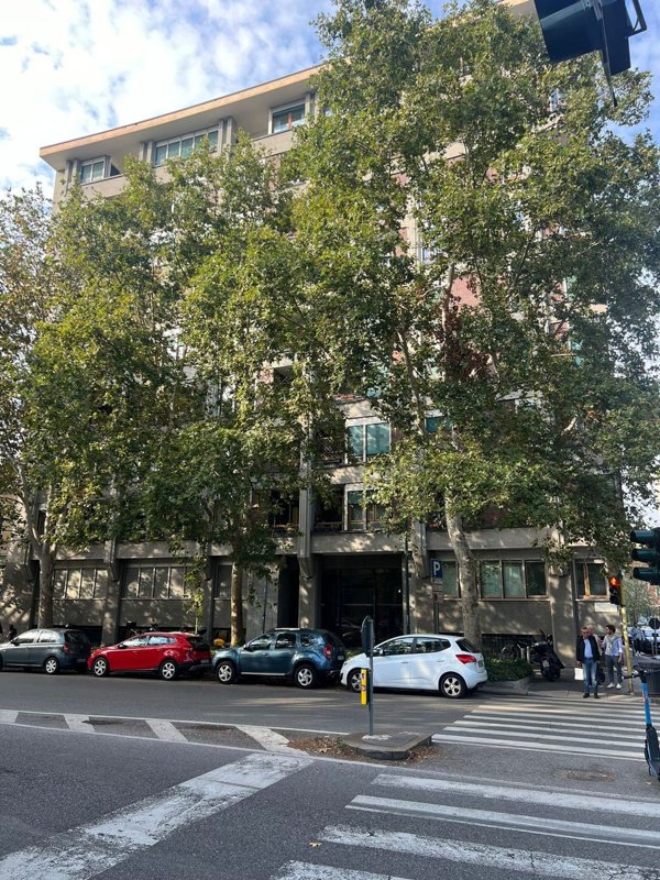 appartamento in vendita a Milano in zona Sempione
