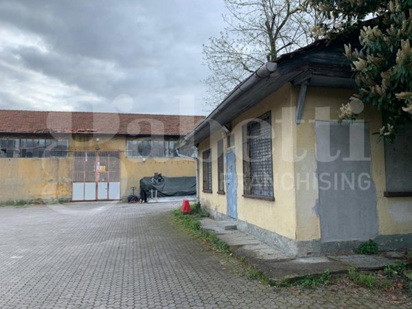 terreno edificabile in vendita a Milano in zona Niguarda