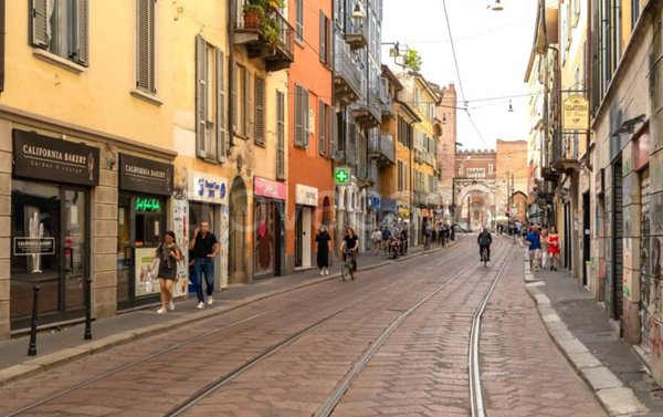 trivano in vendita a Milano in zona Porta Ticinese