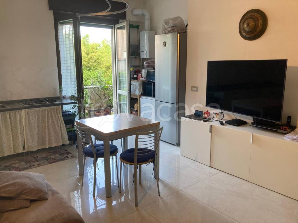 appartamento in vendita a Milano in zona Crescenzago
