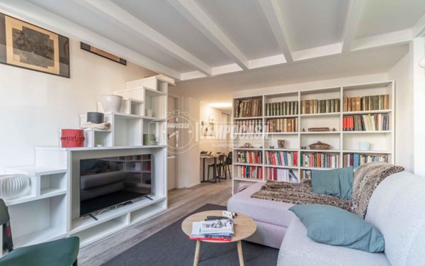 appartamento in vendita a Milano in zona Morivione