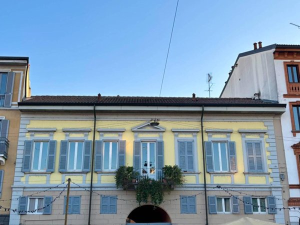 appartamento in vendita a Milano in zona Porta Genova