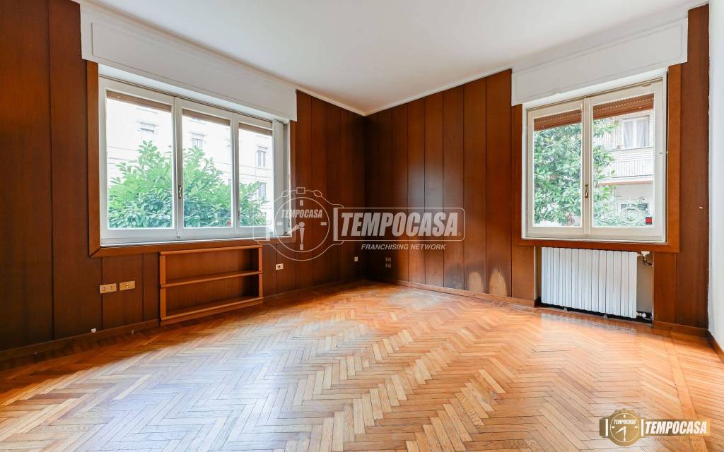 appartamento in vendita a Milano in zona Porta Nuova