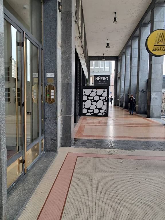 trivano in vendita a Milano in zona Centro Direzionale