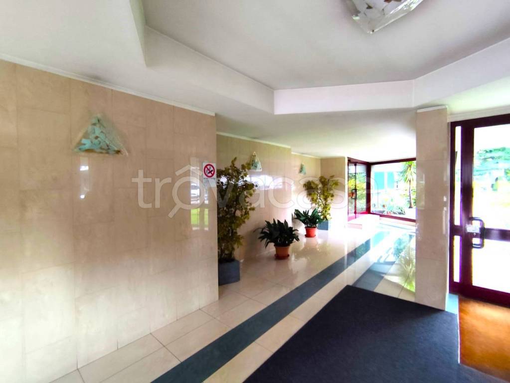 appartamento in vendita a Milano in zona Famagosta
