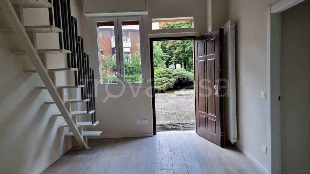 appartamento in vendita a Milano in zona Vigentino