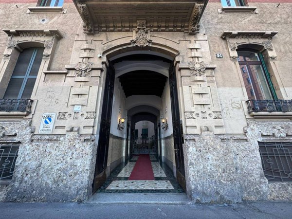 ufficio in vendita a Milano in zona Centro Direzionale