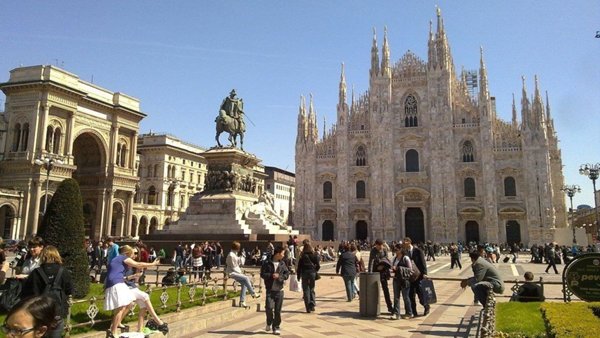casa indipendente in vendita a Milano in zona Centro Storico
