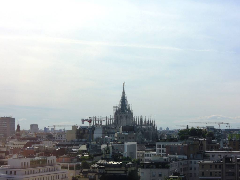 appartamento in vendita a Milano in zona Porta Nuova