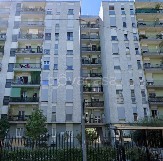appartamento in vendita a Milano in zona Dergano