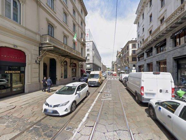 negozio in vendita a Milano