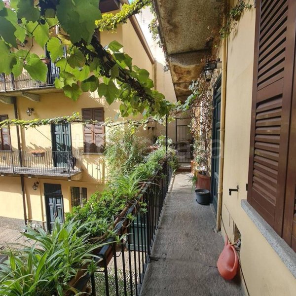 appartamento in vendita a Milano in zona Porta Genova
