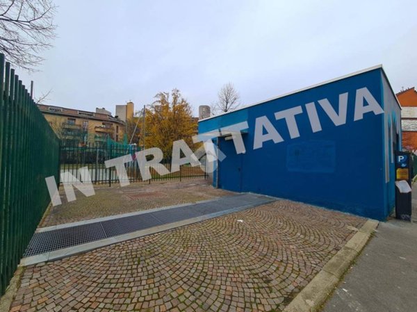ufficio in vendita a Milano in zona Isola