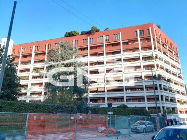 appartamento in vendita a Milano in zona Piazzale Lodi