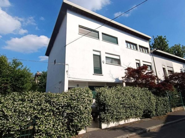 casa indipendente in vendita a Milano in zona QT8