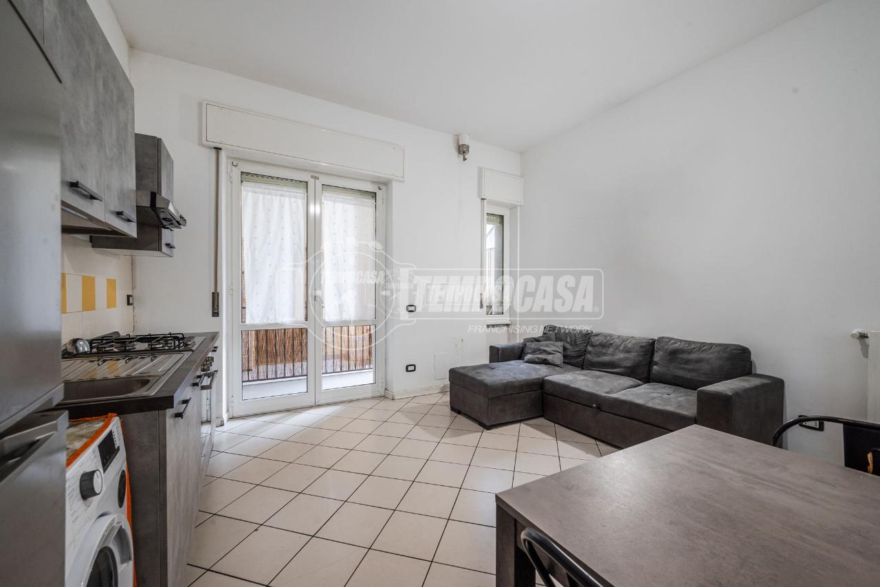 appartamento in vendita a Milano in zona Vigentino