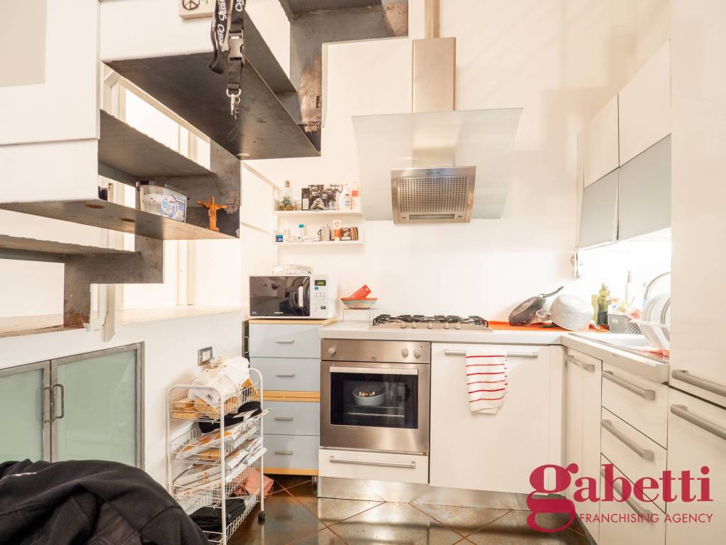 appartamento in vendita a Milano in zona Città Studi