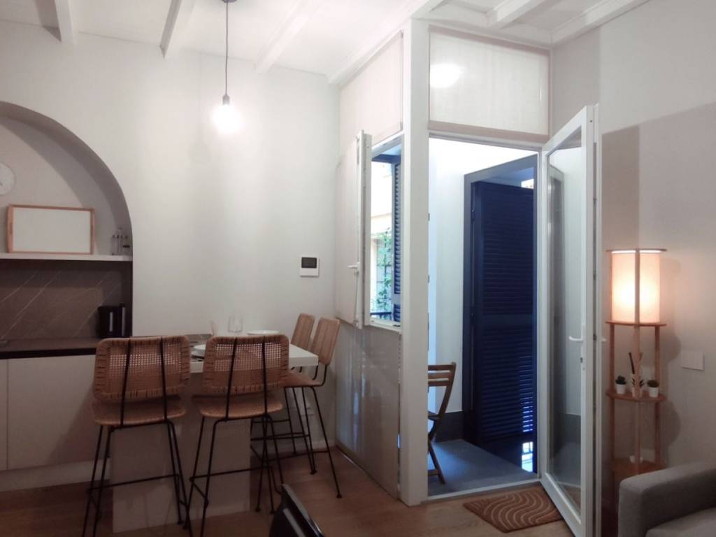 appartamento in vendita a Milano in zona Porta Ticinese