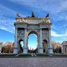 appartamento in vendita a Milano in zona Cadorna