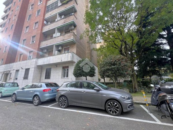appartamento in vendita a Milano in zona Chiesa Rossa