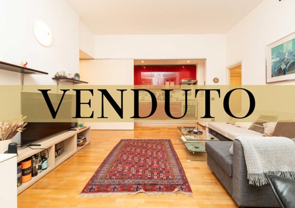 appartamento in vendita a Milano in zona Porta Vigentina