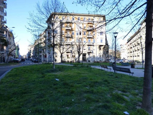 quadrivano in vendita a Milano in zona Città Studi