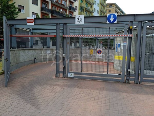 casa indipendente in vendita a Milano in zona San Siro