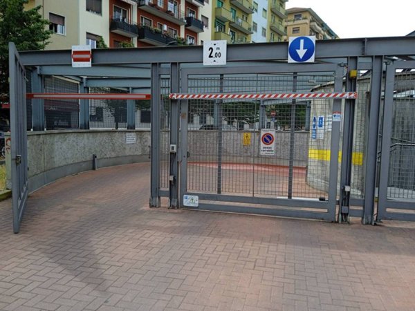 casa indipendente in vendita a Milano in zona San Siro