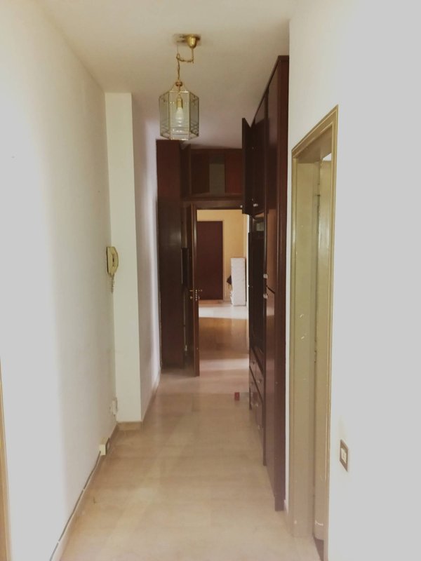 appartamento in vendita a Milano in zona Baggio