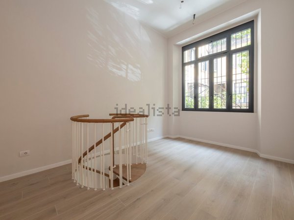 appartamento in vendita a Milano in zona Bocconi