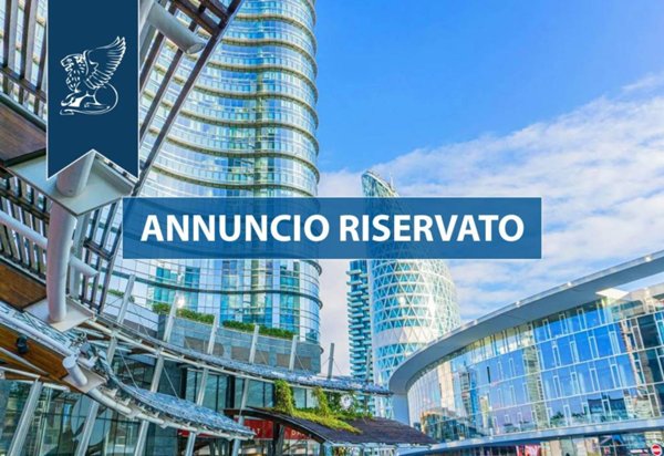 appartamento in vendita a Milano in zona Porta Nuova