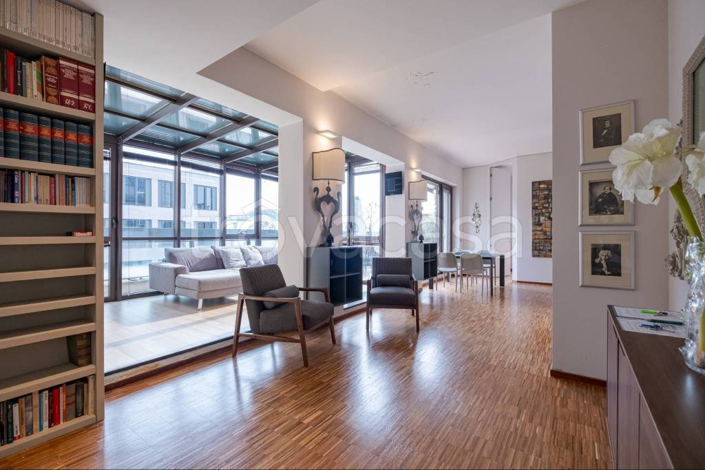 appartamento in vendita a Milano in zona Centro Direzionale
