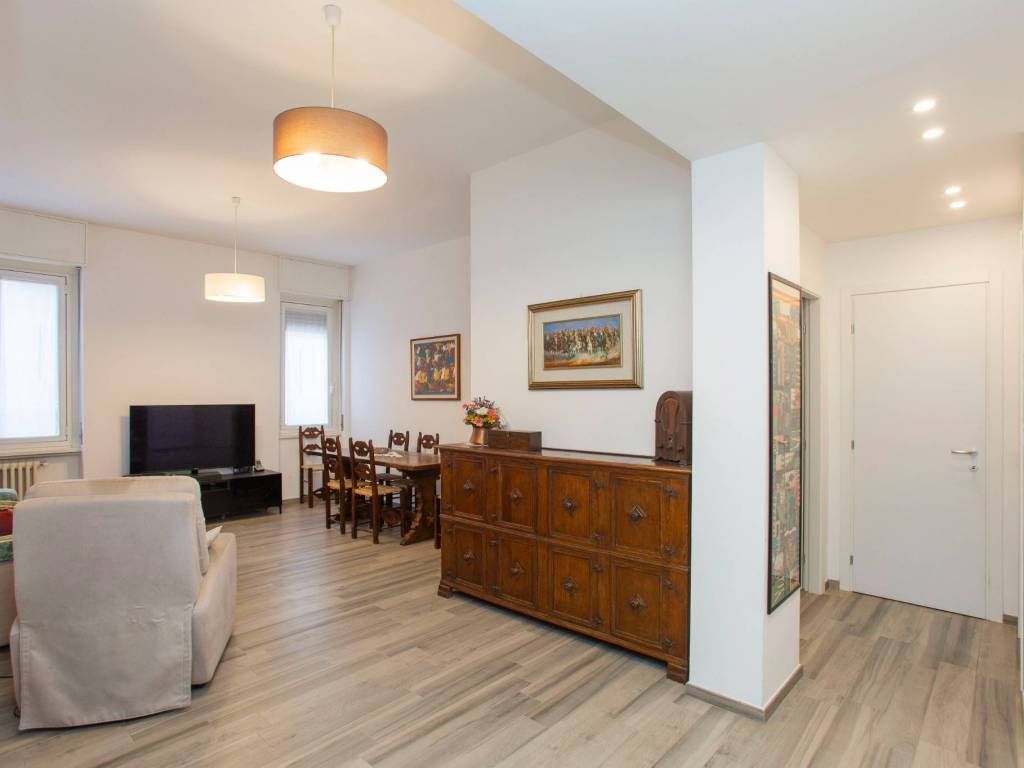 appartamento in vendita a Milano in zona Isola