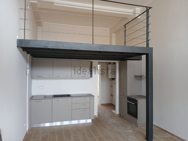 appartamento in vendita a Milano in zona Barona