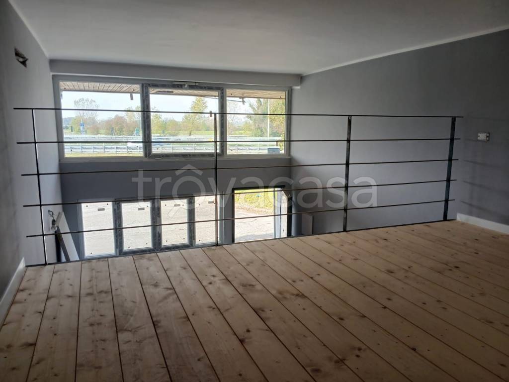 appartamento in vendita a Milano in zona Barona