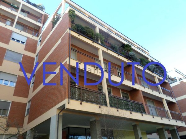 appartamento in vendita a Milano in zona Rogoredo