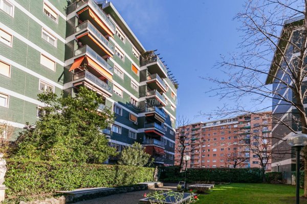 appartamento in vendita a Milano in zona Solari