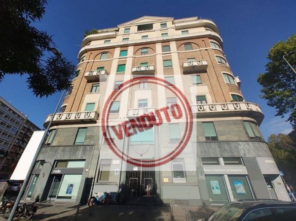 appartamento in vendita a Milano in zona Loreto