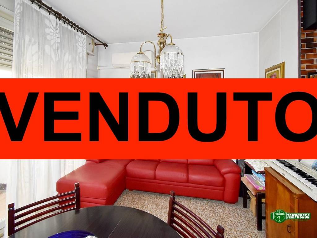 appartamento in vendita a Milano in zona Famagosta